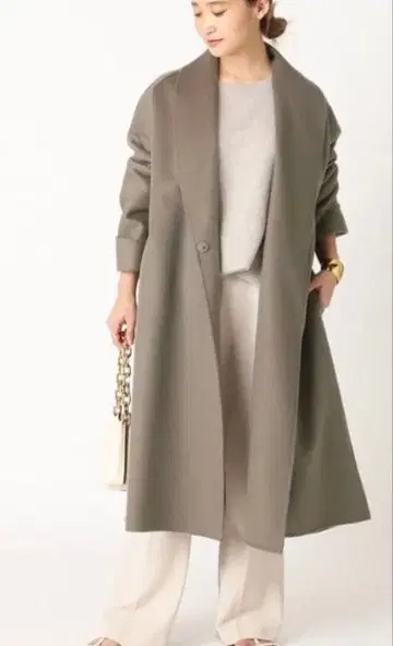 ALMA ROSA 알마 로사 숄카라 코트