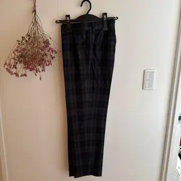 TOHOROWLAND 그레이 계열 체크 테이퍼드 팬츠