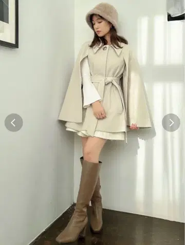 dazzlin 케이프 플레어 자켓 코트 아이보리