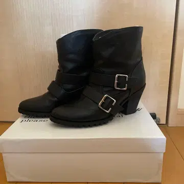 블랙 가죽풍 힐 부츠 L 사이즈