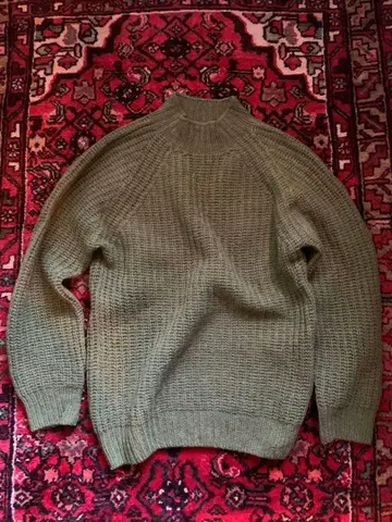 You Must Create 올리브 그린 니트 M