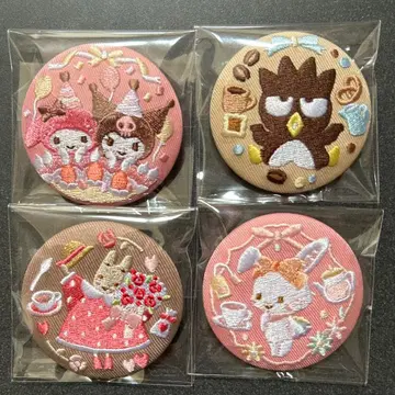 산리오 캐릭터즈 자수 캔뱃지 4개 세트 비스킷 3개 시크릿