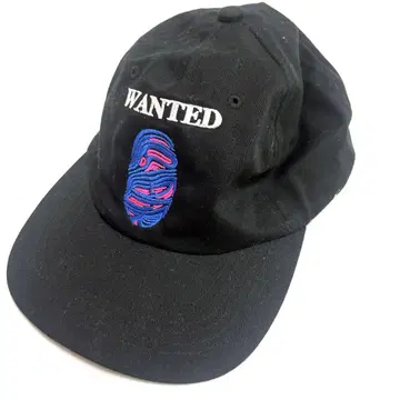 CHALLENGER 블랙 캡 WANTED