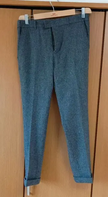 BEAMS 그레이 플란넬 슬랙스