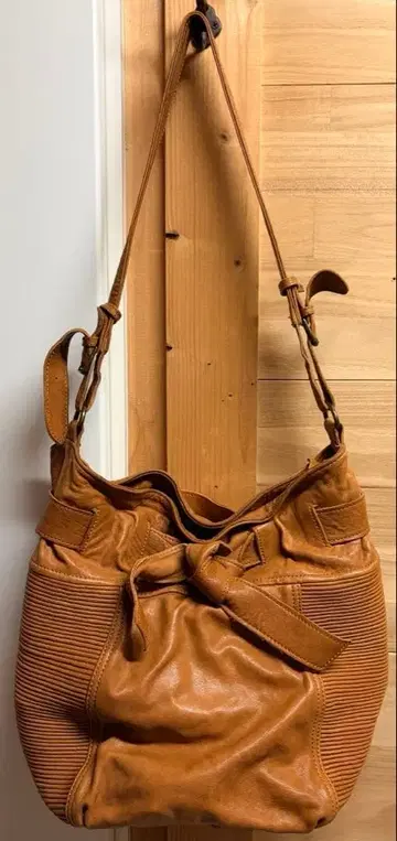 gigot 천연 가죽 숄더백