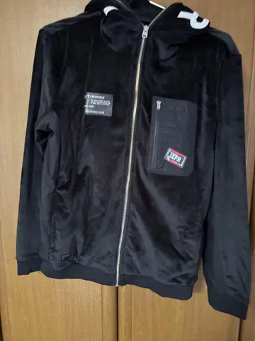 I'ZBEAT 후드 부착 블랙 후드티 L 사이즈