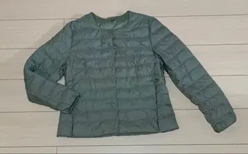 유니클로 울트라 라이트 다운 L 그린 카키