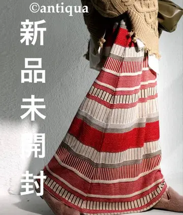 미개봉 새상품 안티카 배색 보더 니트 스커트 레드