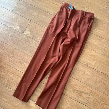 ROPE 레드 브라운 센터 프레스 팬츠