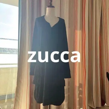 블랙 긴팔 V넥 무릎 기장 원피스