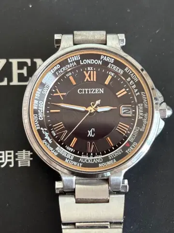 CITIZEN XC 전파 수신 빛 발전 손목시계