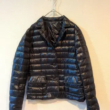 블랙 다운 자켓 버튼 포함