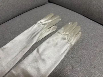 실버 새틴 롱 웨딩 그로브