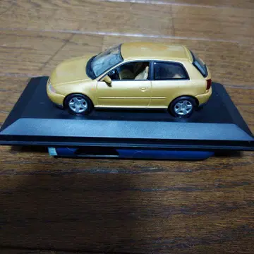 Audi 골드 미니카 5도어