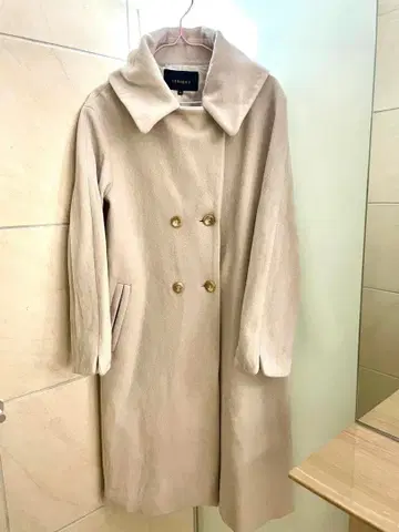 수나우나 울 롱 코트