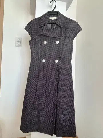 [ M'S GRACY ] 더블 브레스트 슬리브리스 원피스