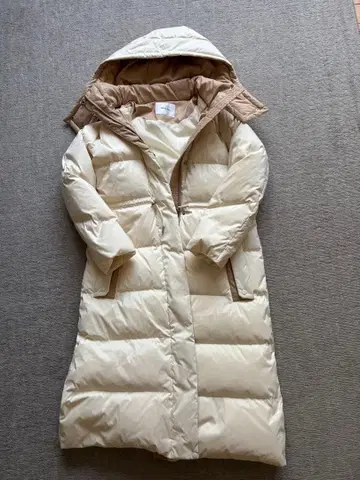 Apaiserlame 아페르라메 다운 코트 사이즈 38