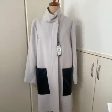 스콧 클럽 라이트 그레이 하이넥 롱 코트