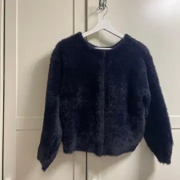 포근포근 소재 다크 네이비 가디건 S PLST