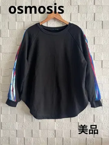 오스모시스 절개 슬리브 맨투맨 블랙 새상품급