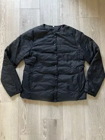 무인양품 경량 호주 다운 포켓터블 노카라 블루종 블랙 S