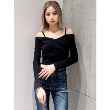 GYDA/카슈쿨 디자인 오프숄더 상의