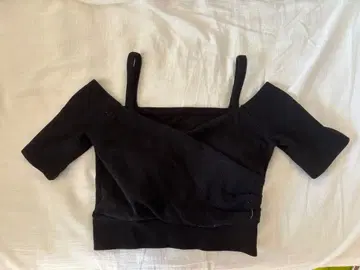 GYDA/카슈쿨 디자인 오프숄더 탑