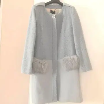 사에코 씨 코트 스윙클 스카이블루 노카라 코트