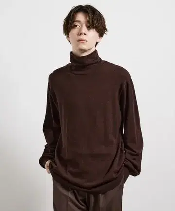 JUNRed 준 레드 하이넥 니트 풀오버