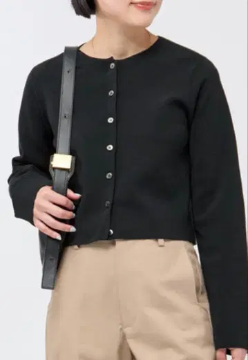 AP STUDIO TC 크롭 가디건 블랙 새상품급