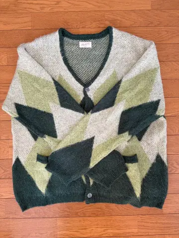 모헤어 혼방 Backers 아가일 브러쉬드 가디건