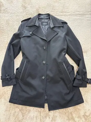 [새상품급] 컴시즘 블랙 트렌치코트 M