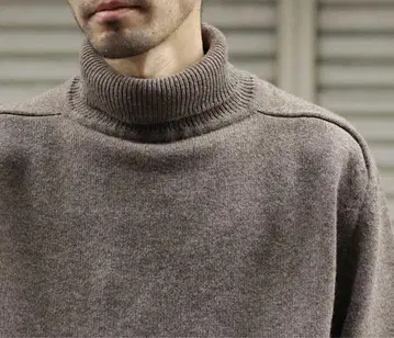 HERILL Black Sheep Turtleneck Size:3