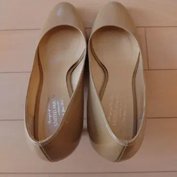 UNITED ARROWS 베이지 하이힐 7cm