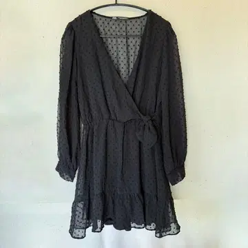 ZARA 미사용 새상품 블랙 원피스 속바지 내장