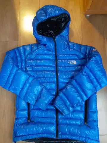 THE NORTH FACE 후드 부착 다운 자켓 S 사이즈