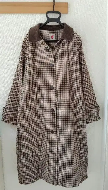 에이트 세컨즈 체크 무늬 체스터 코트