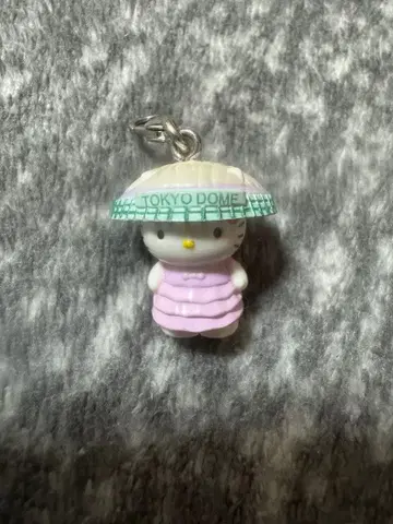 헬로키티 도쿄돔 스트랩