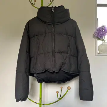 ZARA 다크 그레이 숏 기장 패딩 자켓