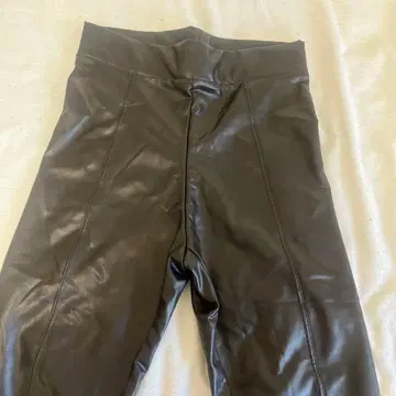 Pierre Mantoux 블랙 합성 피혁 슬림 핏 레깅스