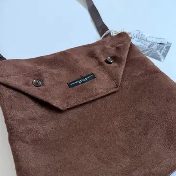미사용 새상품 ENGINEEREDGARMENTS 페이크 스웨이드 숄더백