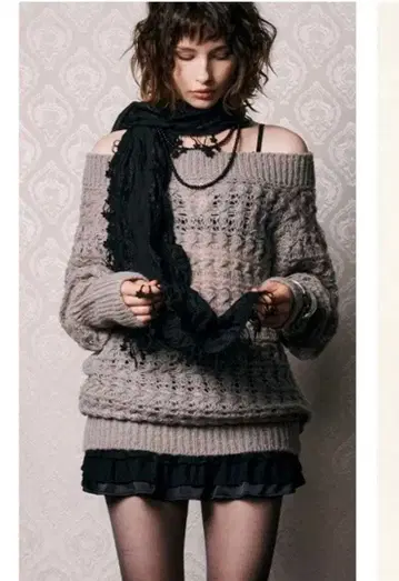 THREETIMES 데링 스카프