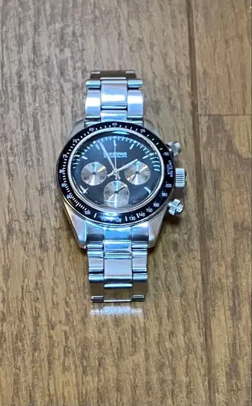 크로노그래프 블랙/실버 스테인리스 시계