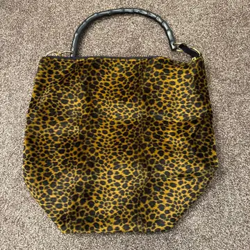 레오파드 무늬 토트백 대용량 대나무 핸들