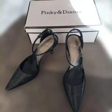 새상품급 Pinky & Dianne 블랙