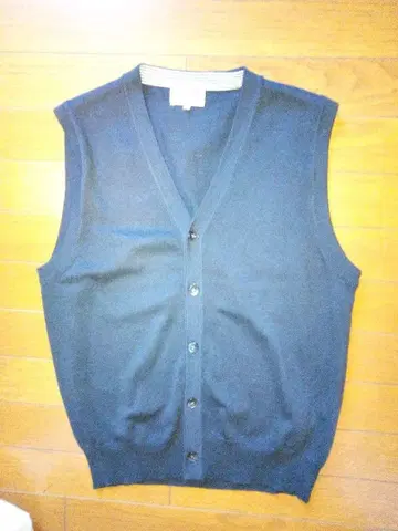 BARACUTA 바라쿠타 베스트 미사용품 M 사이즈