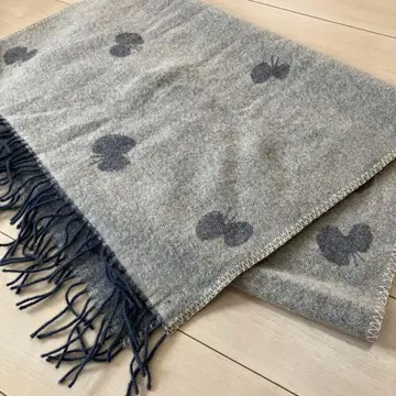 크리판 x 미나 페르호넨 스톨 그레이 x 블루