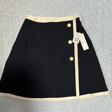 새상품 야마다야 FENNEL 네이비 미니 스커트