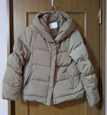 Discoat 후드 부착 다운 자켓 캐주얼 모카