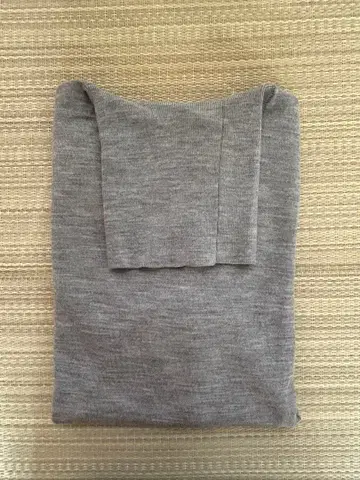 [23구] 라이트 그레이 터틀넥 스웨터 38